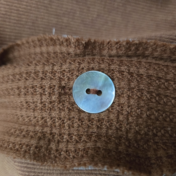 POL - Picture 4 of 4